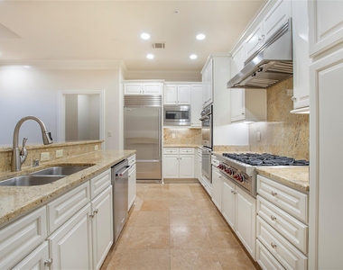 6425 Bandera Avenue - Photo Thumbnail 1
