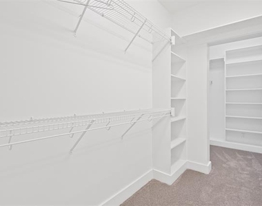 4312 Mckinney Avenue - Photo Thumbnail 17
