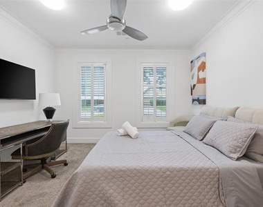 4312 Mckinney Avenue - Photo Thumbnail 20