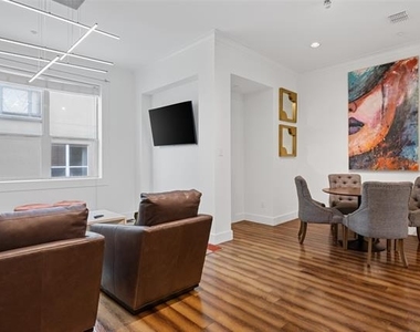 4312 Mckinney Avenue - Photo Thumbnail 23