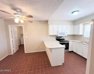 215 N Kachina -- - Photo Thumbnail 5
