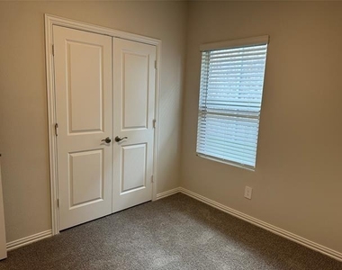 503 Cottagewood Drive - Photo Thumbnail 21