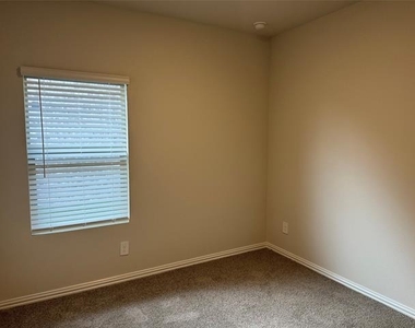503 Cottagewood Drive - Photo Thumbnail 22