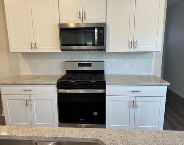 503 Cottagewood Drive - Photo Thumbnail 7
