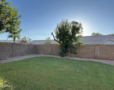 22366 N 68th Drive - Photo Thumbnail 29