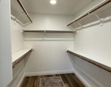 22366 N 68th Drive - Photo Thumbnail 22