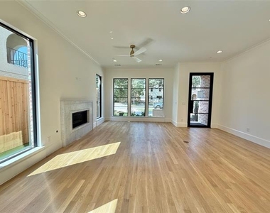4423 Emerson Avenue - Photo Thumbnail 1