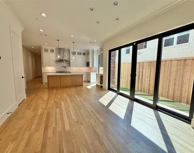4423 Emerson Avenue - Photo Thumbnail 2