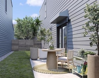 9801 Plainfield Drive - Photo Thumbnail 12