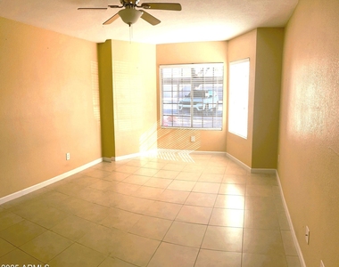 255 S Kyrene Road - Photo Thumbnail 8