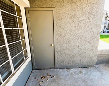 255 S Kyrene Road - Photo Thumbnail 17