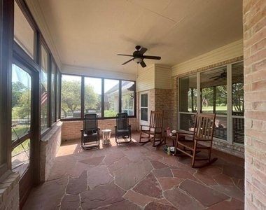 558 Timber Ridge Drive - Photo Thumbnail 31