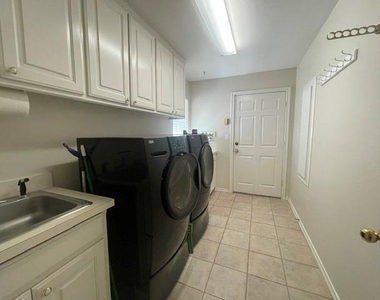 558 Timber Ridge Drive - Photo Thumbnail 29