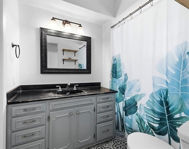 108 N Baker Street - Photo Thumbnail 29