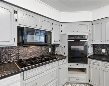 108 N Baker Street - Photo Thumbnail 14