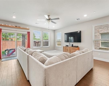 5628 Niagara - Photo Thumbnail 8
