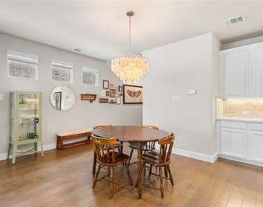 5628 Niagara - Photo Thumbnail 11