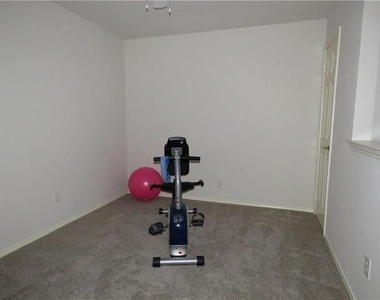 7049 Van Gogh Drive - Photo Thumbnail 16
