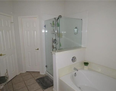 7049 Van Gogh Drive - Photo Thumbnail 11