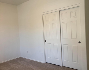 8783 W State Avenue - Photo Thumbnail 12