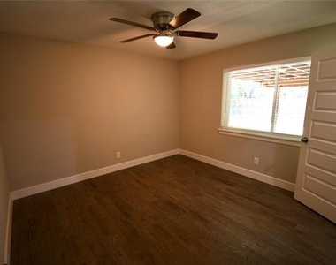 1015 Mitchell Road - Photo Thumbnail 9