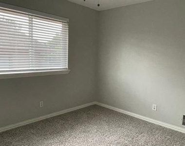 1477 Hampton Road - Photo Thumbnail 10