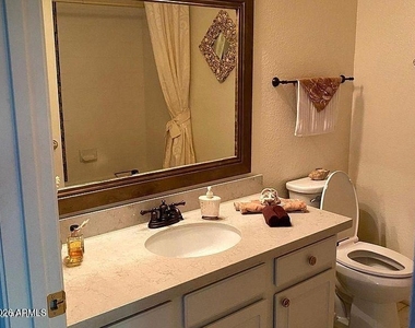 9555 E Raintree Drive - Photo Thumbnail 18
