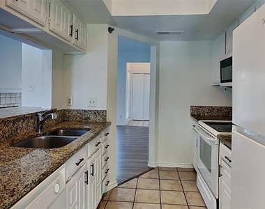 3105 San Jacinto Street - Photo Thumbnail 9