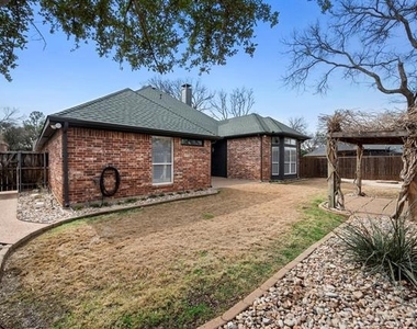 326 Saddle Tree Trail - Photo Thumbnail 33