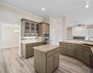 326 Saddle Tree Trail - Photo Thumbnail 13