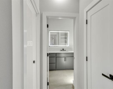 320 Splitrail Drive - Photo Thumbnail 25