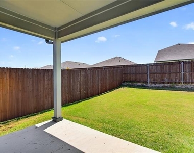149 Boxwood Drive - Photo Thumbnail 18