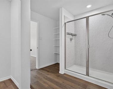 149 Boxwood Drive - Photo Thumbnail 11