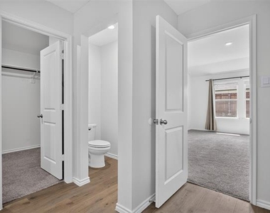 149 Boxwood Drive - Photo Thumbnail 12