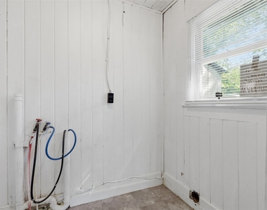 808 Mill Street - Photo Thumbnail 16