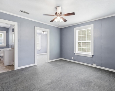 808 Mill Street - Photo Thumbnail 17