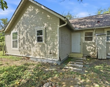 808 Mill Street - Photo Thumbnail 23