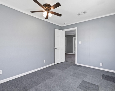 808 Mill Street - Photo Thumbnail 18