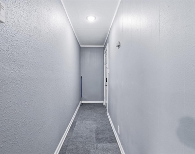 808 Mill Street - Photo Thumbnail 15