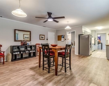 2221 N Mill Street - Photo Thumbnail 33