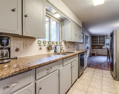2221 N Mill Street - Photo Thumbnail 26