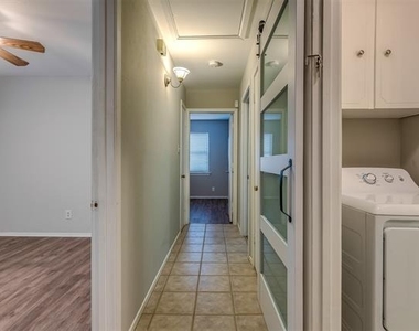 2221 N Mill Street - Photo Thumbnail 5
