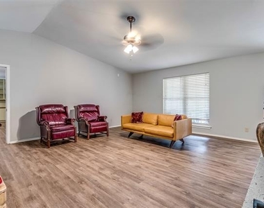 2221 N Mill Street - Photo Thumbnail 24
