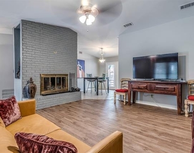 2221 N Mill Street - Photo Thumbnail 18
