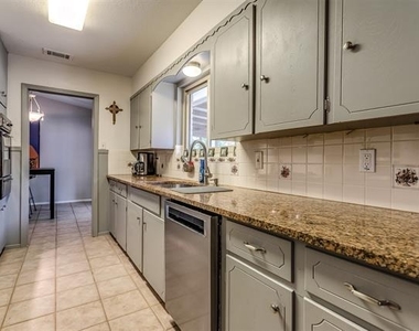 2221 N Mill Street - Photo Thumbnail 29