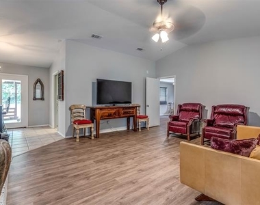 2221 N Mill Street - Photo Thumbnail 16