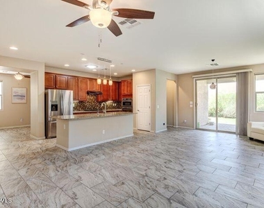 40876 W Tamara Lane - Photo Thumbnail 9
