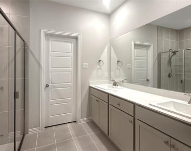 8277 Huron Peak Drive - Photo Thumbnail 29
