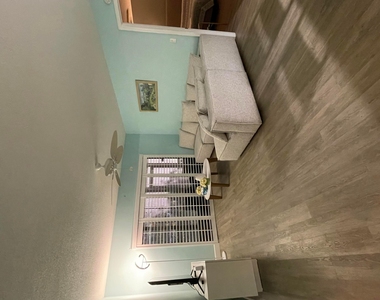 1210 Se Parkview Place - Photo Thumbnail 5