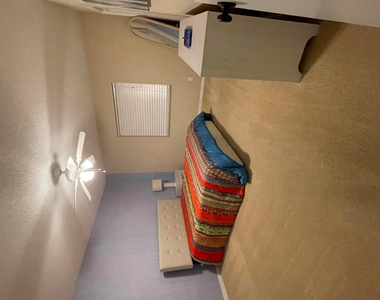 1210 Se Parkview Place - Photo Thumbnail 10